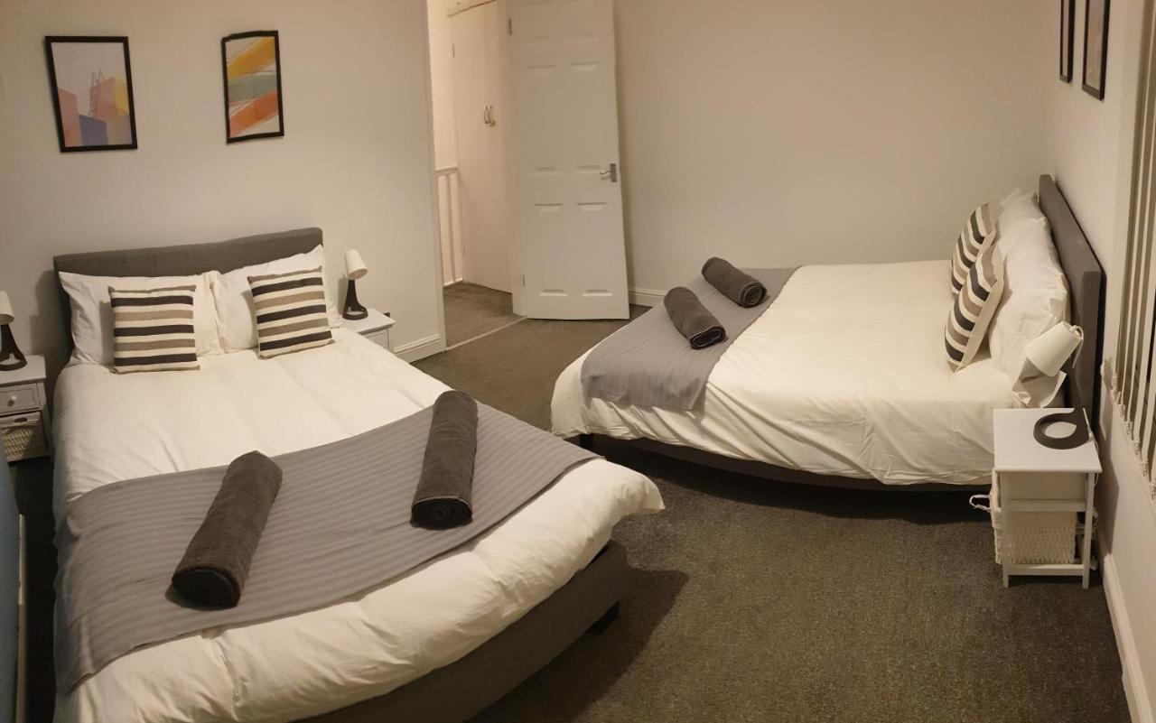 4 Bedrooms, Sleeps 10, Near Lfc & Efc Liverpool Exterior foto